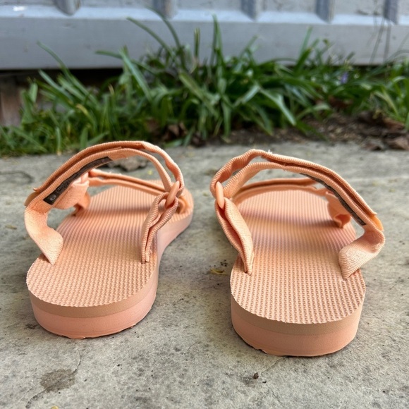 Teva universal slide sandals, BNWOT, size 10 - Picture 4 of 8